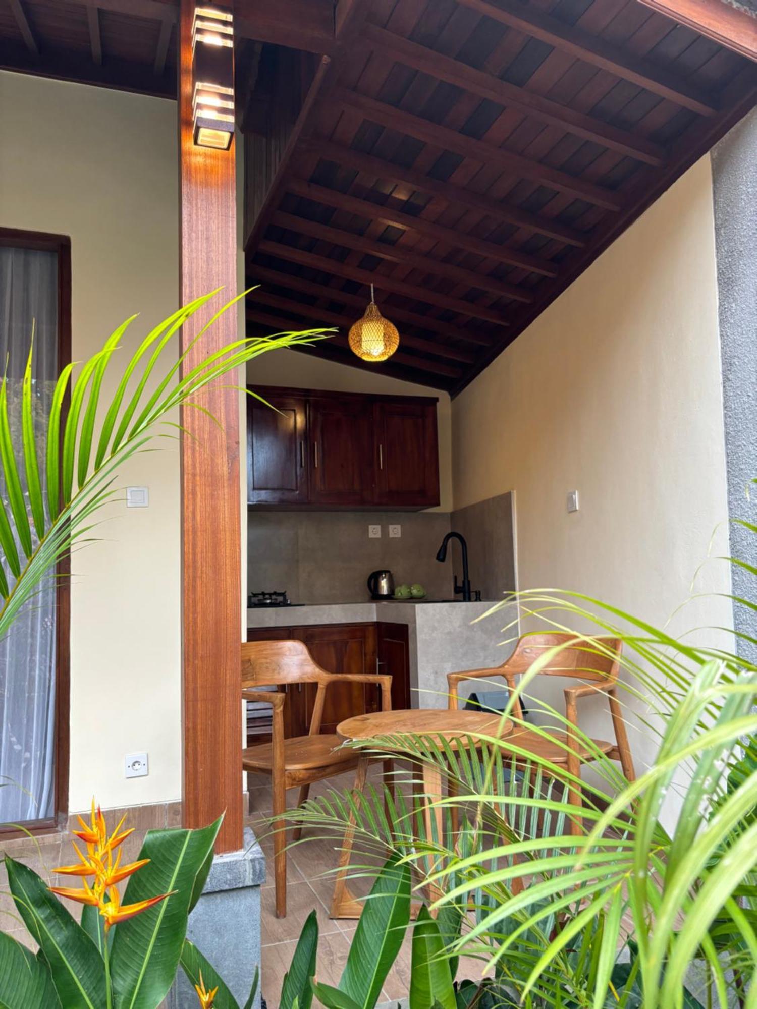 Cempaka Kembar Guest House Ubud  Exterior photo