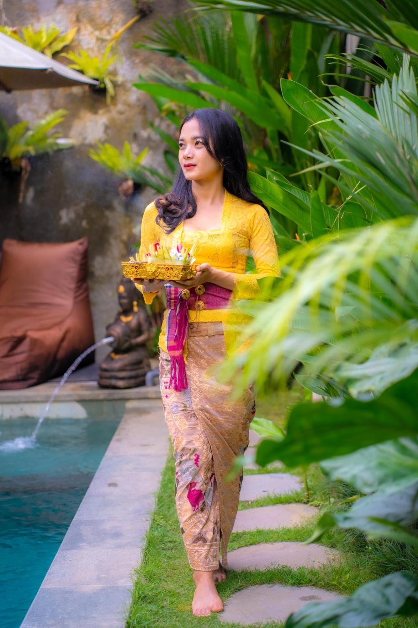 Cempaka Kembar Guest House Ubud  Exterior photo